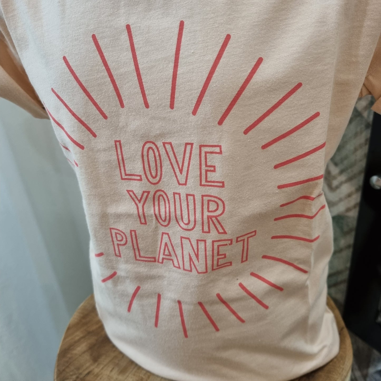 T-shirt Love your planet Rose