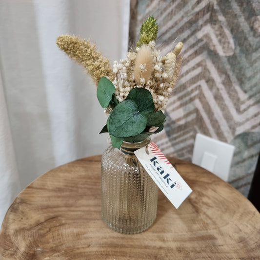 Petit bouquet fleurs séchées avec vase